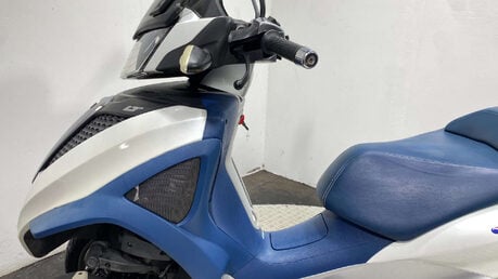Piaggio MP3 YOURBAN LT 2011 11K 3 WHEELER TRIKE 300CC 31