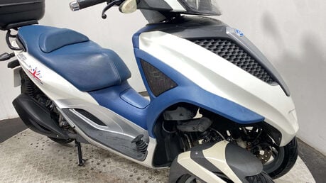 Piaggio MP3 YOURBAN LT 2011 11K 3 WHEELER TRIKE 300CC 12