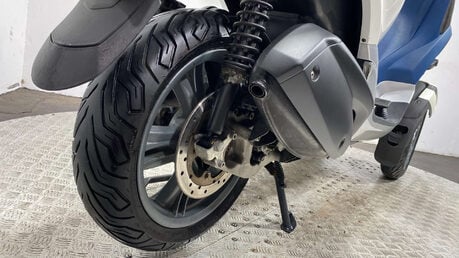 Piaggio MP3 YOURBAN LT 2011 11K 3 WHEELER TRIKE 300CC 7