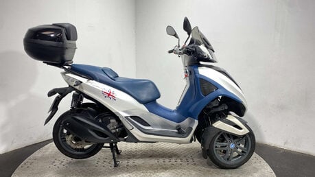 Piaggio MP3 YOURBAN LT 2011 11K 3 WHEELER TRIKE 300CC 1