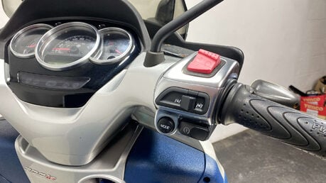 Piaggio MP3 YOURBAN LT 2011 11K 3 WHEELER TRIKE 300CC 20