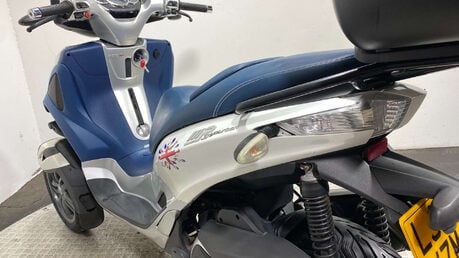 Piaggio MP3 YOURBAN LT 2011 11K 3 WHEELER TRIKE 300CC 24