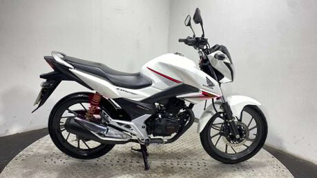 Honda CB GLR125 2016 3K NEW MOT SERVICED 125CC 1