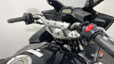 Yamaha FZ 600 S2 Sports Tourer Petrol Manual (98 ps) 19