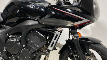 Yamaha FZ 600 S2 Sports Tourer Petrol Manual (98 ps) 13