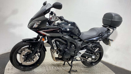 Yamaha FZ 600 S2 Sports Tourer Petrol Manual (98 ps) 25