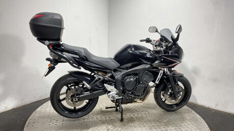 Yamaha FZ 600 S2 Sports Tourer Petrol Manual (98 ps) 22
