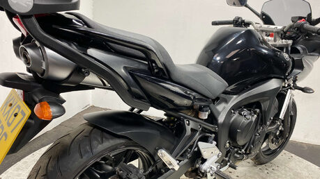 Yamaha FZ 600 S2 Sports Tourer Petrol Manual (98 ps) 6