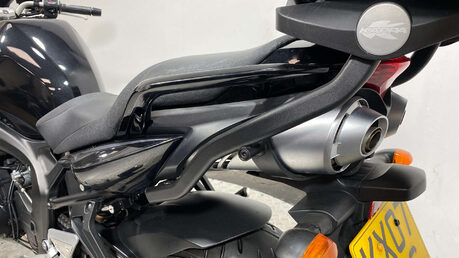 Yamaha FZ 600 S2 Sports Tourer Petrol Manual (98 ps) 36
