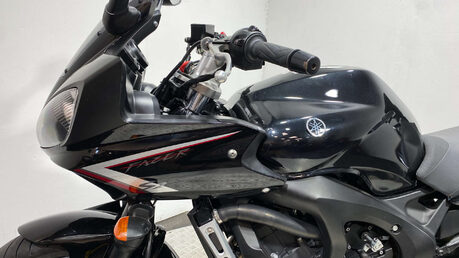 Yamaha FZ 600 S2 Sports Tourer Petrol Manual (98 ps) 32