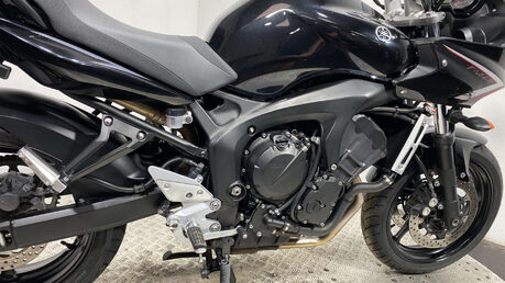 Yamaha FZ 600 S2 Sports Tourer Petrol Manual (98 ps) 9