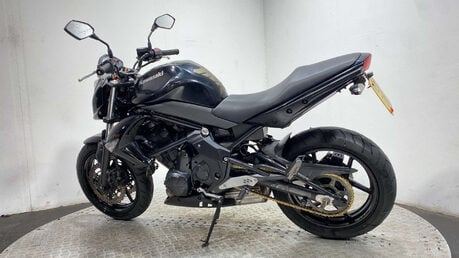 Kawasaki Er 650 Naked Petrol Manual (72 ps) 44