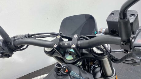 Moto Morini Seiemmezzo 649 Street Roadster/Retro Petrol Manual Euro 5 (60 ps) 31