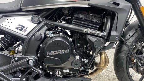 Moto Morini Seiemmezzo 649 Street Roadster/Retro Petrol Manual Euro 5 (60 ps) 26