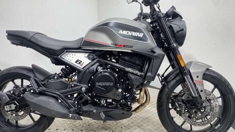 Moto Morini Seiemmezzo 649 Street Roadster/Retro Petrol Manual Euro 5 (60 ps) 10