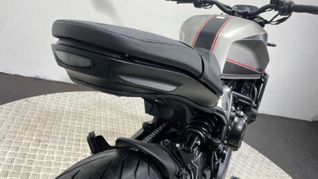 Moto Morini Seiemmezzo 649 Street Roadster/Retro Petrol Manual Euro 5 (60 ps) 8