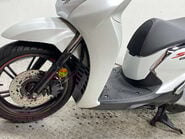 Honda SH300i 300 Scooter Petrol CVT Euro 4 (26 ps) 28