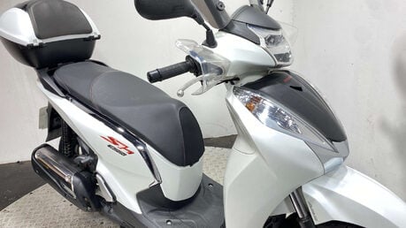 Honda SH300i 300 Scooter Petrol CVT Euro 4 (26 ps) 18