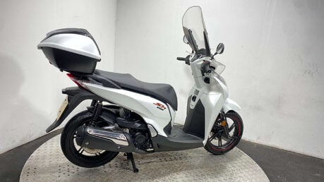 Honda SH300i 300 Scooter Petrol CVT Euro 4 (26 ps) 23