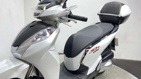 Honda SH300i 300 Scooter Petrol CVT Euro 4 (26 ps) 27