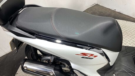 Honda SH300i 300 Scooter Petrol CVT Euro 4 (26 ps) 10