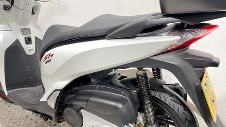Honda SH300i 300 Scooter Petrol CVT Euro 4 (26 ps) 39