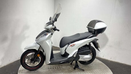 Honda SH300i 300 Scooter Petrol CVT Euro 4 (26 ps) 46