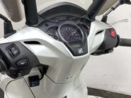 Honda SH300i 300 Scooter Petrol CVT Euro 4 (26 ps) 45