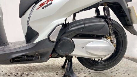 Honda SH300i 300 Scooter Petrol CVT Euro 4 (26 ps) 38