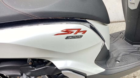 Honda SH300i 300 Scooter Petrol CVT Euro 4 (26 ps) 14