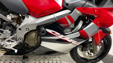 Honda CBR F4I 2006 5K NEW MOT SERVICED 600CC 25