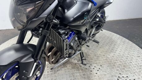 Yamaha FZ8 FAZER 2013 22K NEW MOT FULLY SERVICED NAKED BIKE 18