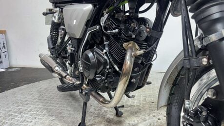 Herald Motor Co Classic 300 MILES NEW MOT 2020 125CC 19