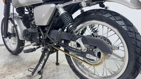 Herald Motor Co Classic 300 MILES NEW MOT 2020 125CC 14