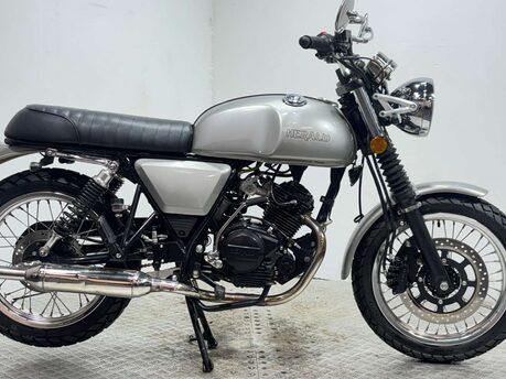Herald Motor Co Classic 300 MILES NEW MOT 2020 125CC