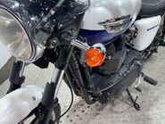 Triumph Bonneville 2015 32K NEW MOT SERVICED RETRO 17