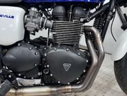 Triumph Bonneville 2015 32K NEW MOT SERVICED RETRO 8
