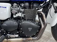 Triumph Bonneville 2015 32K NEW MOT SERVICED RETRO 8