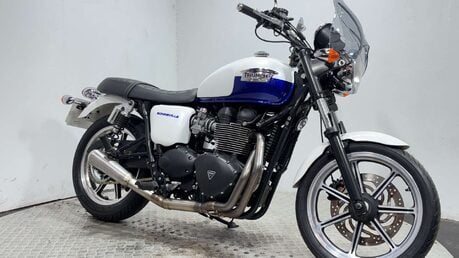 Triumph Bonneville 2015 32K NEW MOT SERVICED RETRO 3