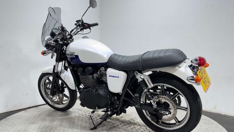 Triumph Bonneville 2015 32K NEW MOT SERVICED RETRO 5