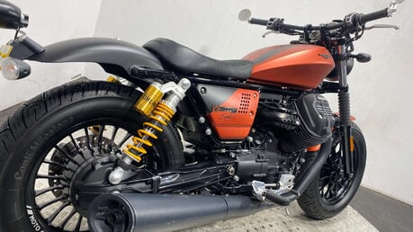Moto Guzzi V9 2019 ONLY 1K NEW MOT SERVICED 3