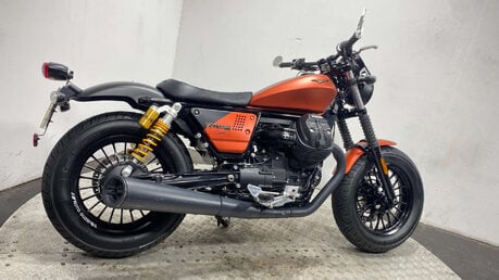 Moto Guzzi V9 2019 ONLY 1K NEW MOT SERVICED 2