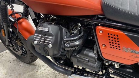 Moto Guzzi V9 2019 ONLY 1K NEW MOT SERVICED 46