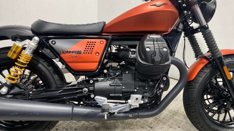 Moto Guzzi V9 2019 ONLY 1K NEW MOT SERVICED 11