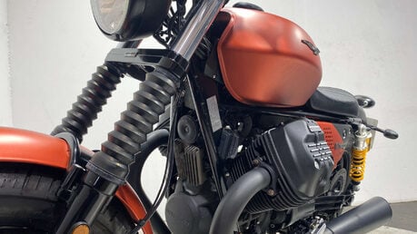 Moto Guzzi V9 2019 ONLY 1K NEW MOT SERVICED 42