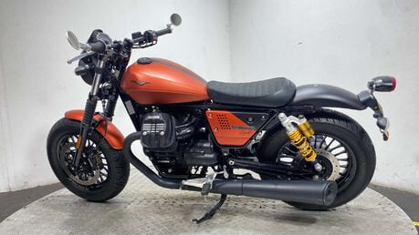 Moto Guzzi V9 2019 ONLY 1K NEW MOT SERVICED 51