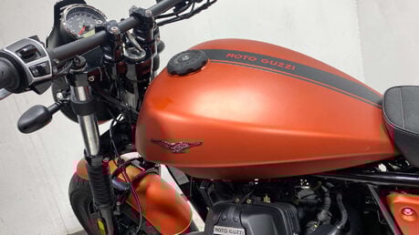 Moto Guzzi V9 2019 ONLY 1K NEW MOT SERVICED 47