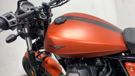 Moto Guzzi V9 2019 ONLY 1K NEW MOT SERVICED 47