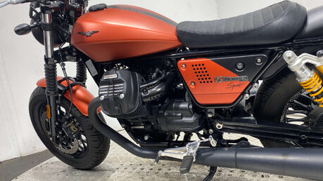 Moto Guzzi V9 2019 ONLY 1K NEW MOT SERVICED 45