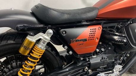 Moto Guzzi V9 2019 ONLY 1K NEW MOT SERVICED 21